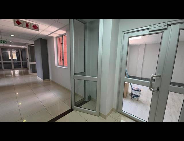 BUSINESS PROPERTY TO RENT IN FAERIE GLEN